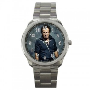 http://www.starsonstuff.com/838-988-thickbox/bruce-springsteen-sports-style-watch.jpg