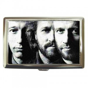 http://www.starsonstuff.com/8637-thickbox/the-bee-gees-cigarette-money-case.jpg
