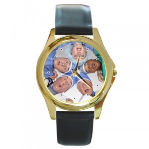 http://www.starsonstuff.com/8973-thickbox/scrubs-gold-tone-metal-watch.jpg