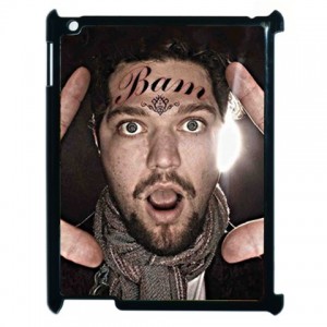 http://www.starsonstuff.com/8986-thickbox/jackass-bam-margera-apple-ipad-2-hard-case.jpg