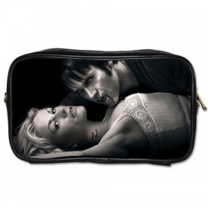 http://www.starsonstuff.com/918-1164-thickbox/true-blood-toiletries-bag.jpg