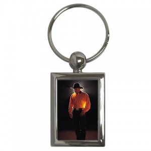 http://www.starsonstuff.com/95-164-thickbox/garth-brooks-rectangle-keyring.jpg