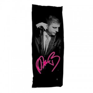 http://www.starsonstuff.com/9769-thickbox/plan-b-dakimakura-body-pillow-case.jpg